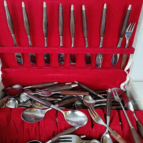 863 - Assorted cutlery, with antler handles, an Asian book print block, and assorted other items (2 boxes)