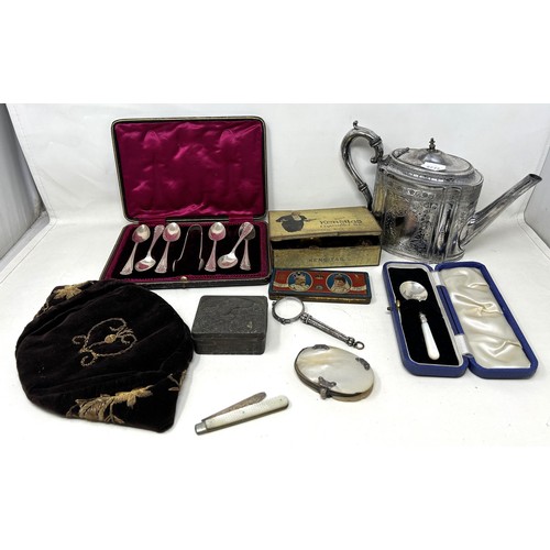 862 - A set of six silver teaspoons, cased, a fez, and assorted other items (box)