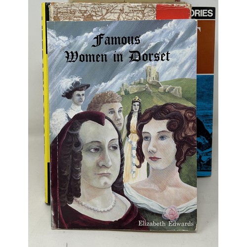 33 - Good (Ronald), The Old Roads of Dorset, Horace G. Commin Ltd., 1966, and assorted books on Dorset
Pr... 