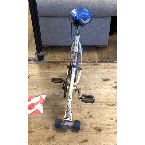 435 - An Ainson Roller Shuttle one wheel skate bicycle