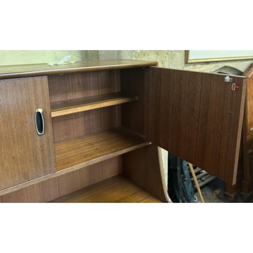 432 - A G-plan sideboard, 154 cm wide