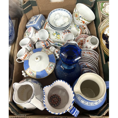 526 - A Jasper ware jug, a part tea service, assorted other ceramics (2 boxes)