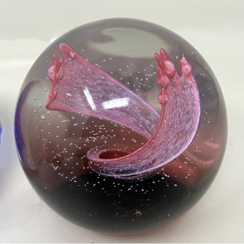 607 - A Caithness glass paperweight, and five others (6)