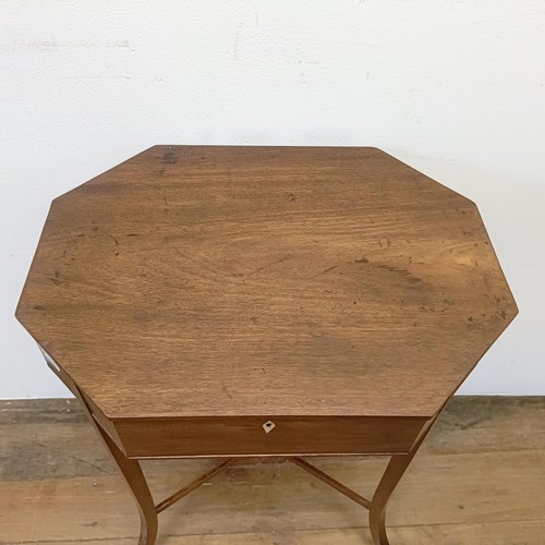 727 - A 19th century mahogany worktable, the hinged top to reveal a fitted interior, 53 cm wide