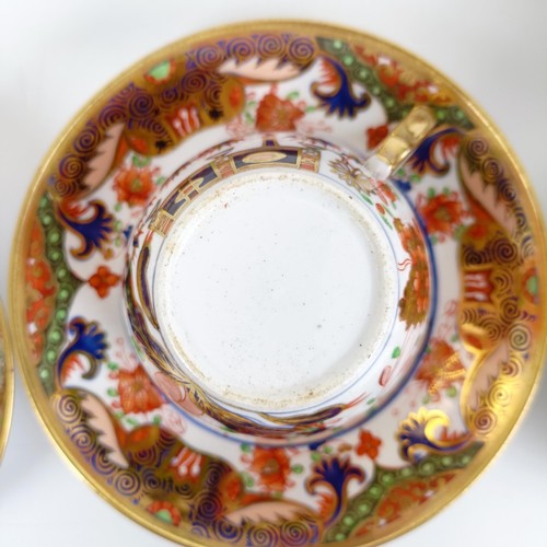 519 - An early 19th century Spode 967 pattern tea service, deorated in an Imari pallet