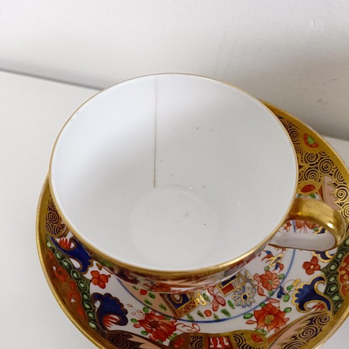 519 - An early 19th century Spode 967 pattern tea service, deorated in an Imari pallet