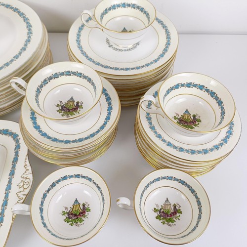 575 - A Wedgwood Appledore pattern part dinner service (2 boxes)