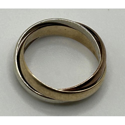 87 - A 9ct tri-coloured gold Russian style wedding band, ring size L, 3.8 g