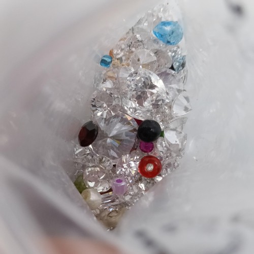 148 - A parcel of loose mixed gemstones, beads and other stones, 136.00ct