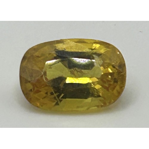 210 - A yellow sapphire, 4ct approx.