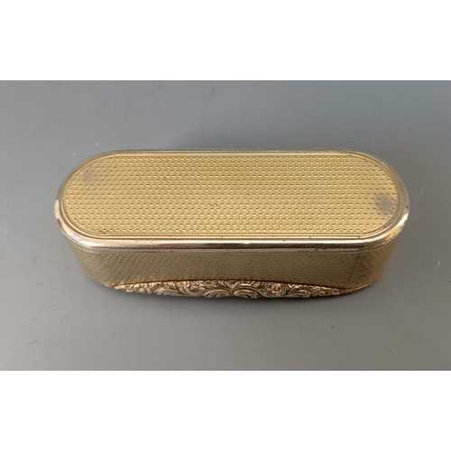 357 - A George IV silver gilt snuff box, London 1828, 108 g