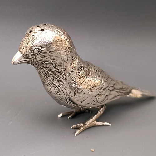 360 - A Victorian silver novelty pepperette in the form of a bird, London 1894, 2.6 ozt, 12 cm wide