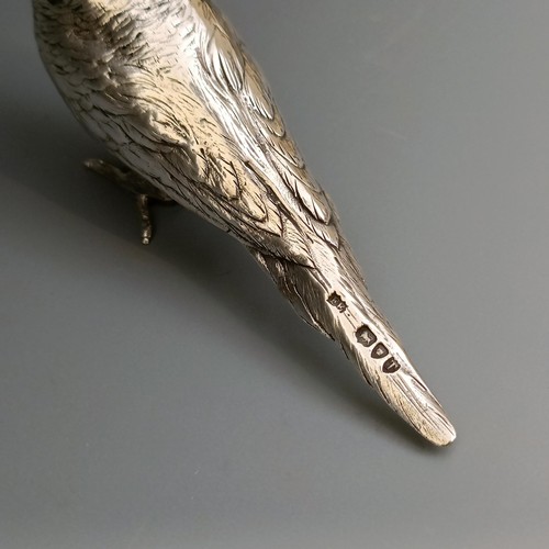 360 - A Victorian silver novelty pepperette in the form of a bird, London 1894, 2.6 ozt, 12 cm wide