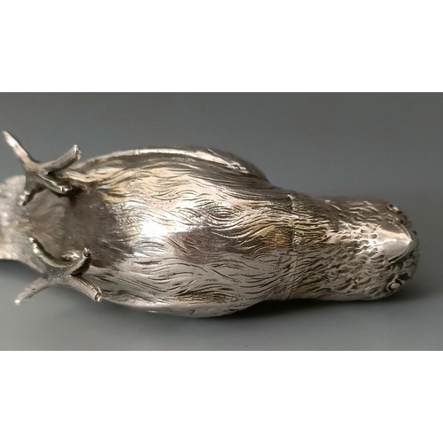 360 - A Victorian silver novelty pepperette in the form of a bird, London 1894, 2.6 ozt, 12 cm wide