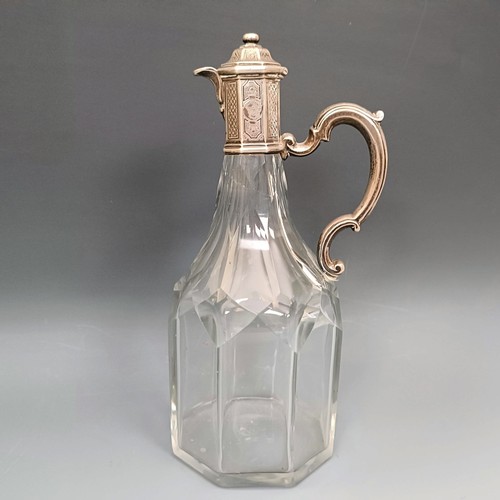 396 - A silver mounted and cut glass vinaigrette , by Paul de Lamerie, 20 cm high