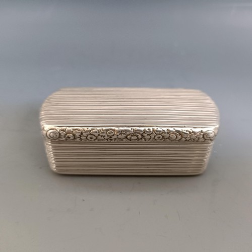 433 - A George III silver snuff box, London 1818, 88.9 g