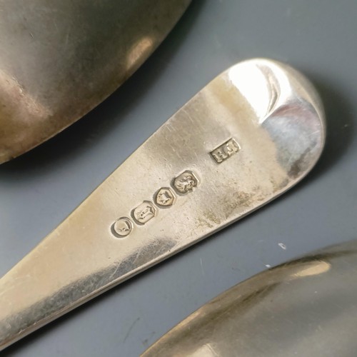 568 - A set of eleven Victorian Old English pattern dessertspoons, London 1862, 14 ozt