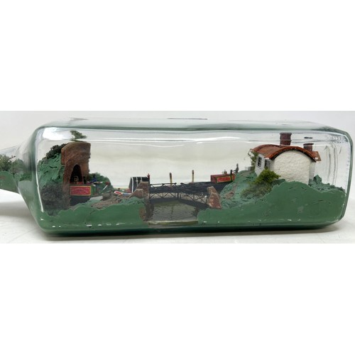 764 - An unusual barge in a bottle, scene from the Stratford on Avon Canal, 32 cm wide