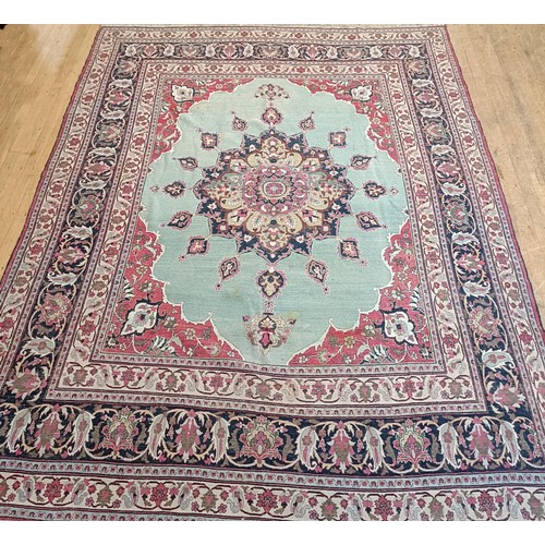 956 - An antique Persian handmade Dorokhsh carpet, 403 x 305