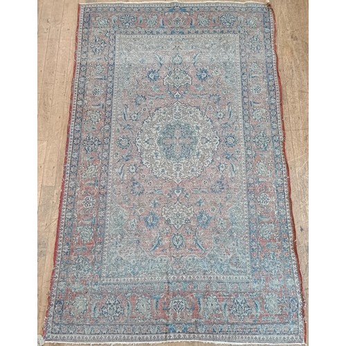 957 - A c.1890 Persian handmade Isfahan (Ahmad) carpet, 243 x 150 cm