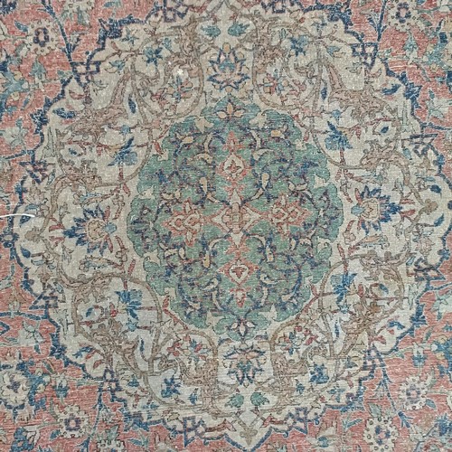 957 - A c.1890 Persian handmade Isfahan (Ahmad) carpet, 243 x 150 cm