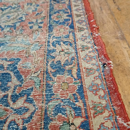 957 - A c.1890 Persian handmade Isfahan (Ahmad) carpet, 243 x 150 cm