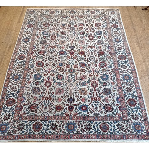 960 - A fine antique Persian handmade Tabriz carpet, 361 x 272 cm