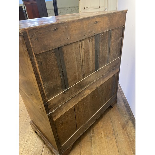 870 - A 19th century walnut chest, having six drawers, 113 cm wide