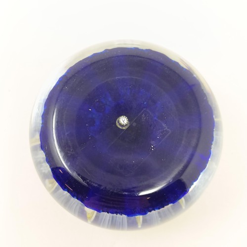 787 - A Perthshire glass paperweight, boxed