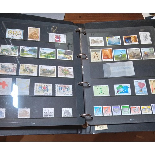 299 - Ireland, comprehensive collection from 1922 -1960, all stamps represented, in unused condition, many... 