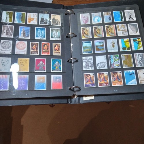 299 - Ireland, comprehensive collection from 1922 -1960, all stamps represented, in unused condition, many... 