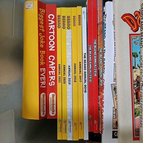 583 - Assorted Beano comics and related items (box)