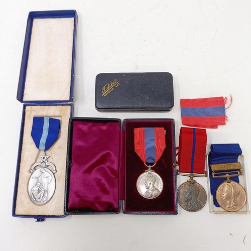 982 - On instructions of the Webber family: A Victorian Metropolitan Police 1897 medal, awarded to PC J We... 