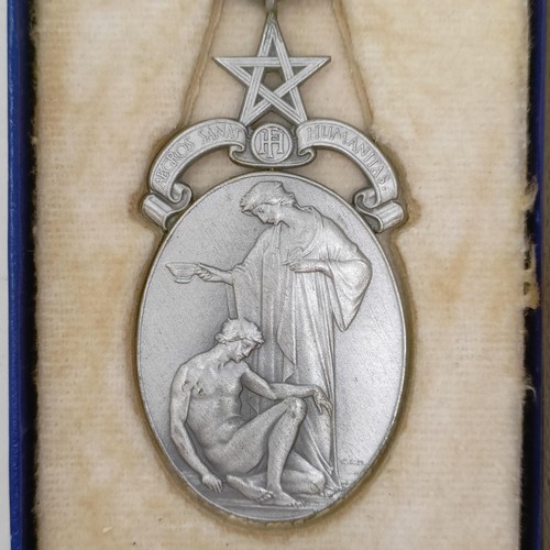 982 - On instructions of the Webber family: A Victorian Metropolitan Police 1897 medal, awarded to PC J We... 