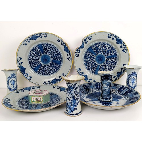 1407 - A pair of blue and white Delft dishes, 36 cm diameter, and assorted other Delft (9)