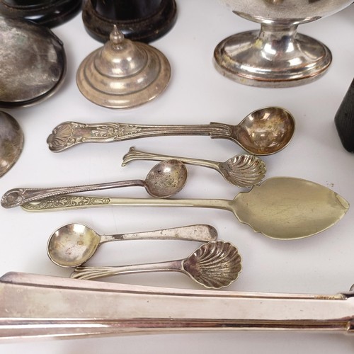 1410 - Assorted silver plate (box)