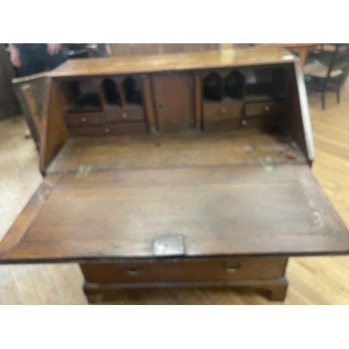 1651 - A 19th century oak bureau, 92 cm wide