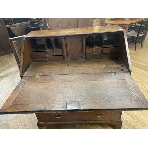 1651 - A 19th century oak bureau, 92 cm wide