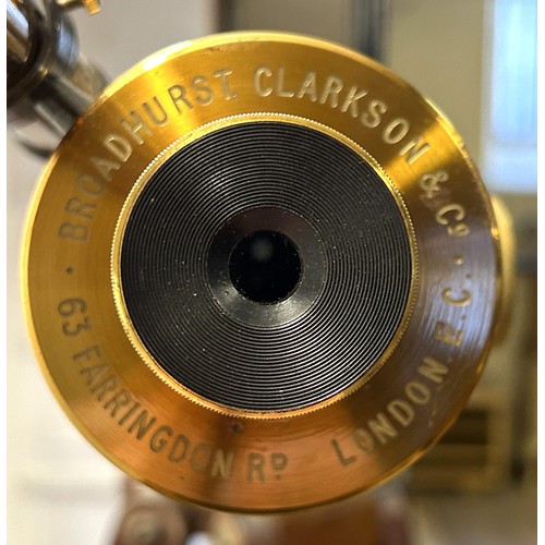 1531 - An early 20th century large brass telescope, by Broadhurst Clarkson & Co, 63 Farringdon Road, London... 