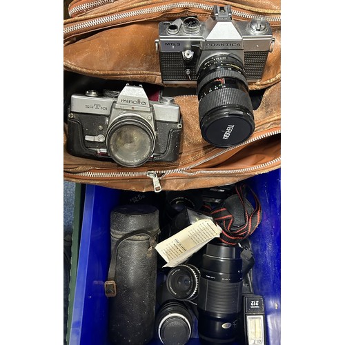 1387 - A Praktica camera, and assorted other cameras, lenses and photography equipment (box)