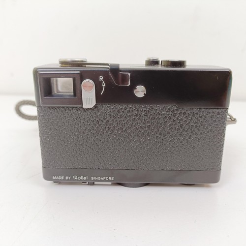 1494 - A Rollei 35S camera, with carrying case