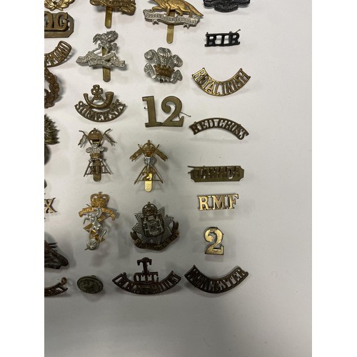 982A - Assorted military and other badges