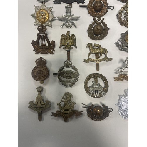 983A - Assorted military and other badges