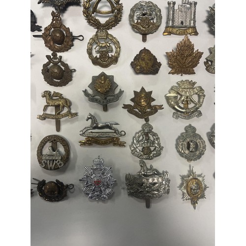 983A - Assorted military and other badges