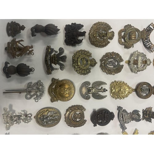 985A - Assorted military and other badges