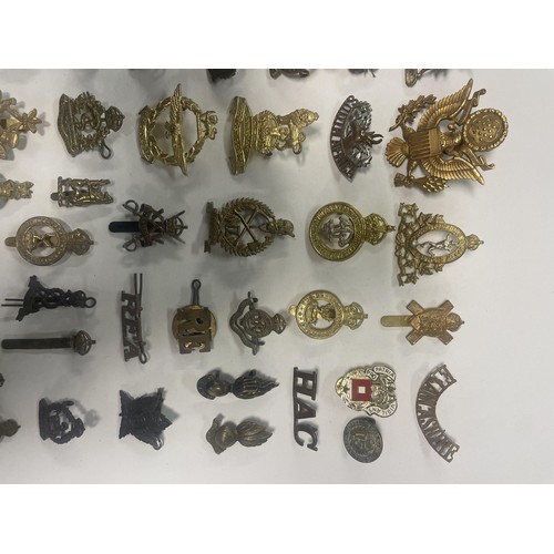 985A - Assorted military and other badges