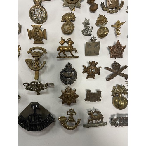 987A - Assorted military and other badges