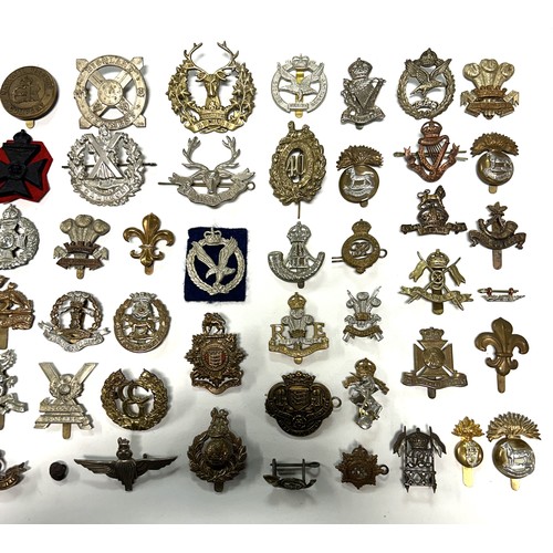 989A - Assorted military and other badges