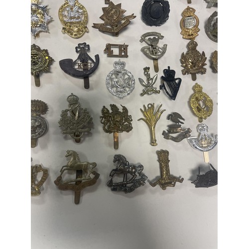 992A - Assorted military and other badges