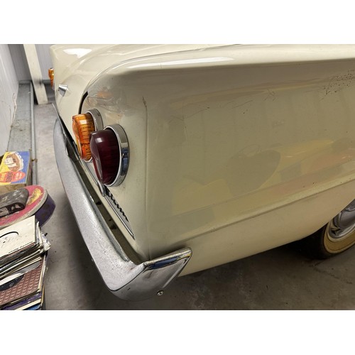 53 - 1962 Ford Consul Classic 315Best bid to be submittedRegistration number ESV 636Chassis number Z33B46... 